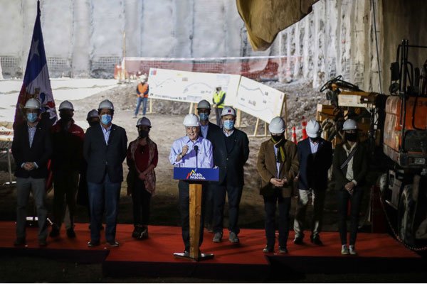 Gobierno anuncia plan de inversiones en obras públicas por US$ 34 mil millones