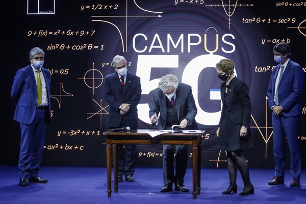 “El 5G es un salto cósmico, un salto copernicano”, dijo el Presidente Sebastián Piñera. Foto: Agencia Uno