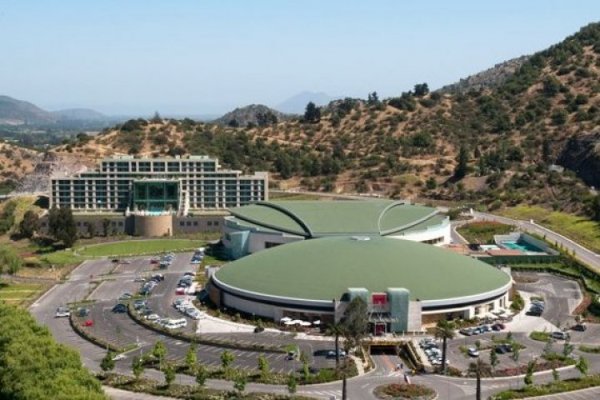 Los motivos y el desconocido arbitraje que marcaron la salida de la sudafricana Sun de sus negocios en Chile y la región