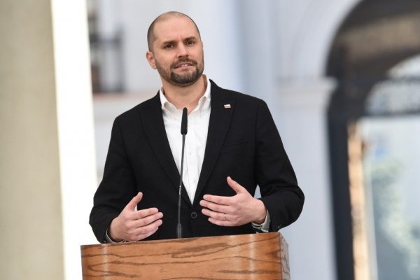Gobierno rechaza amenaza de paro de camioneros y pide al Congreso "apurar el tranco" legislativo en temas de seguridad