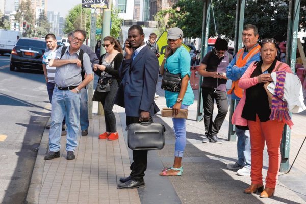 <p>José Tomás Vicuña, director del Servicio Jesuita: "Si Chile quiere crecer, va a necesitar más población migrante"</p>