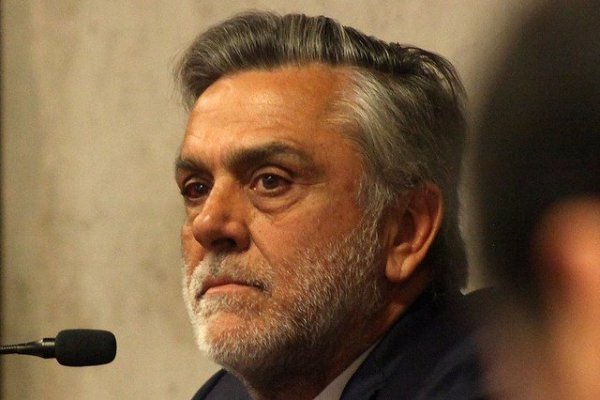 Servel informa que el exministro Pablo Longueira está habilitado para votar en el plebiscito