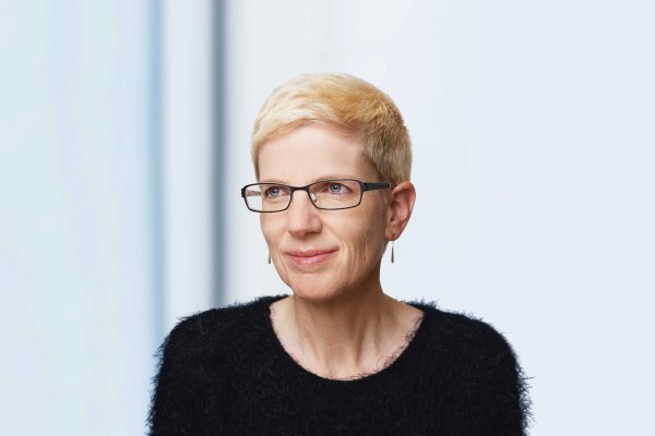 Chilena Consolidada confirma la salida de Claudia Dill de la vicepresidencia de la compañía