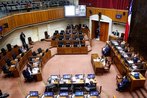 Migraciones: El Senado aprobó que el derecho a sufragio se contará a partir de que se otorgue la residencia temporal y no definitiva