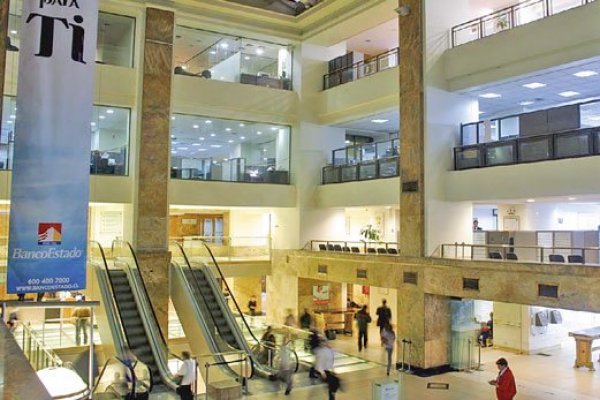 Senadores prevén poco éxito en querella de BancoEstado por ciberataque