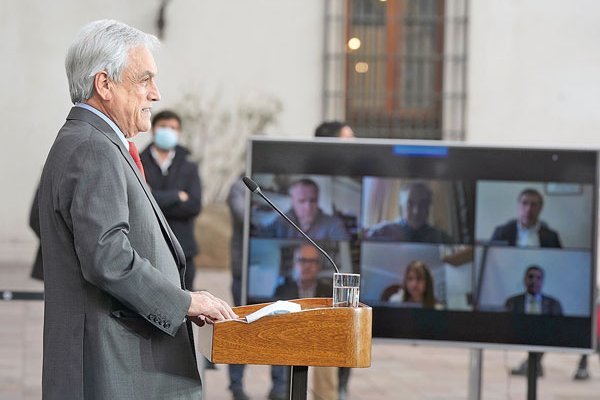 El 14 de julio, el Presidente Piñera prometió realizar una “cirugía mayor” al sistema de pensiones. Foto: Presidencia