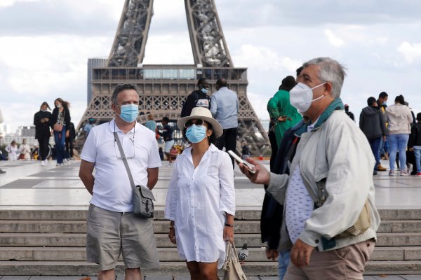 ¿Vuelve el turismo? Más de la mitad de los destinos del mundo están reduciendo las restricciones a los viajes