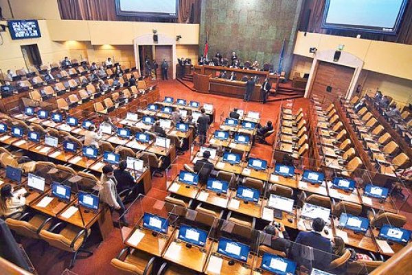Proyecto de salario mínimo: Gobierno insistió con propuesta en el Senado