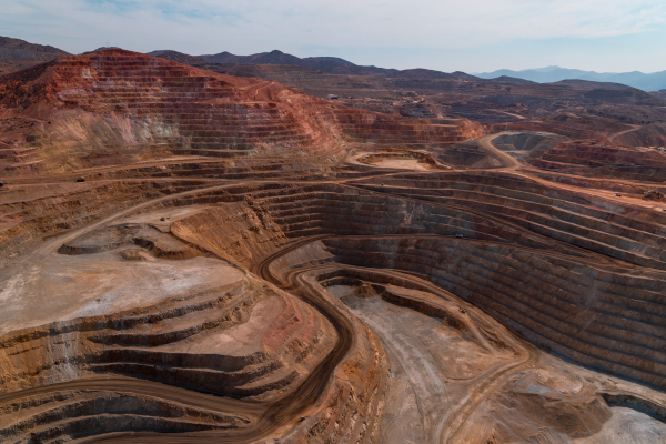 Teck y AES Gener firman acuerdo de compra de energía renovable para abastecer operación de Carmen de Andacollo