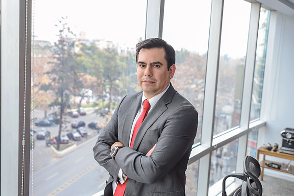 Patricio Fernández, Superintendente de Salud. Foto: Rodolfo Jara