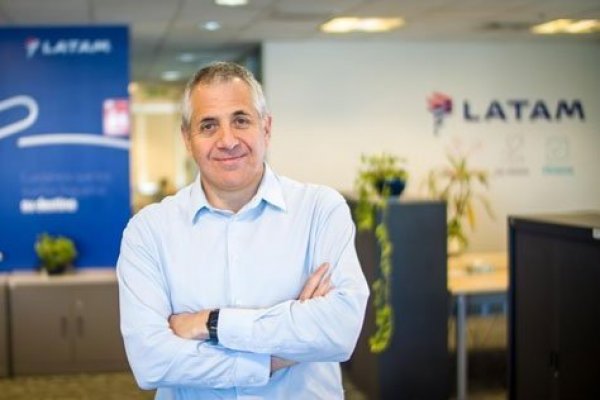 Roberto Alvo, CEO de Latam, agradeció interés y confianza en la aerolínea. Foto: Archivo