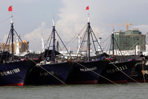 Unas 400 embarcaciones chinas se encuentran frente a costas de Pisco, advierten pesqueros peruanos