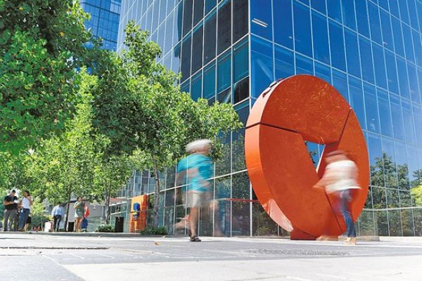 Grupo de bonistas de CorpGroup se resiste a firmar documento de negociación y pide más información