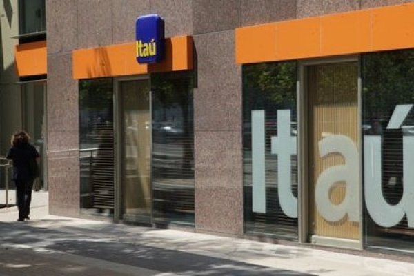 Acción de Itaú Corpbanca vale un tercio de lo que costaba hace dos años