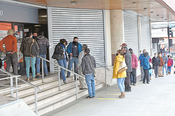 Morosidad de la banca disminuye por uso del 10% de las AFP en pago de deudas atrasadas