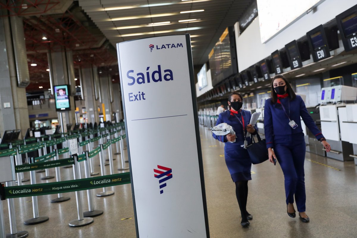 <p>Familias Cueto y Amaro venderán acciones de Latam Airlines para participar en el financiamiento de la compañía</p>