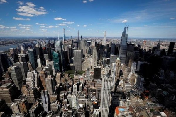 Manhattan está inundado de oficinas vacías y los precios tienen su mayor caída en tres años