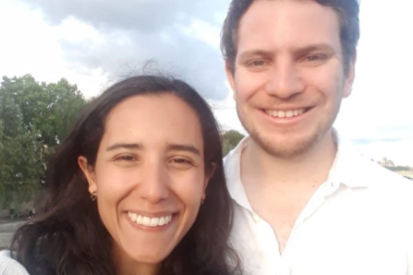 En voz de chilenos: ¿Cómo se están disputando los estados clave a un mes de las elecciones de EEUU?