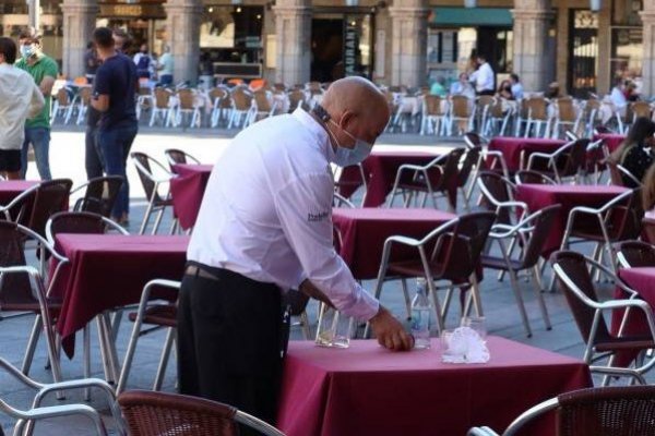 PMI: La recuperación de la eurozona flaquea en septiembre con la crisis de los servicios