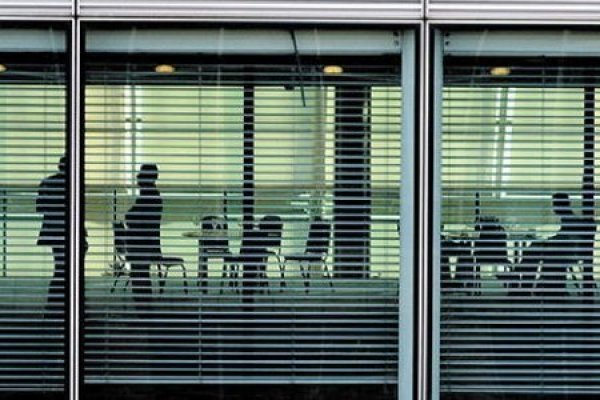 Inestabilidad política, orden público y crisis económica: los tres grandes temores de los family office