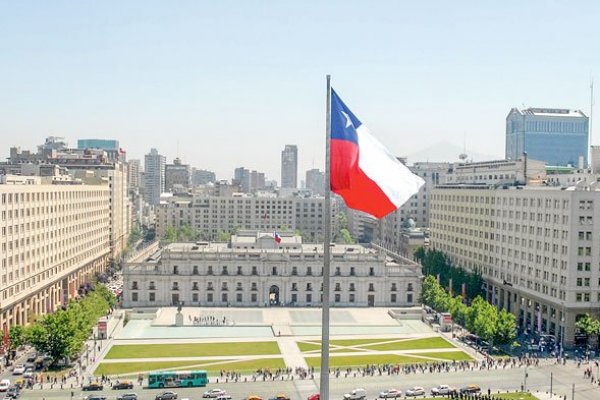 Número de trabajadores en el Estado alcanza récord impulsado por el sector salud