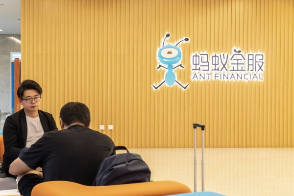 EEUU evalúa aplicar restricciones a plataformas de pago chinas Ant y Tencent por riesgos a la seguridad nacional