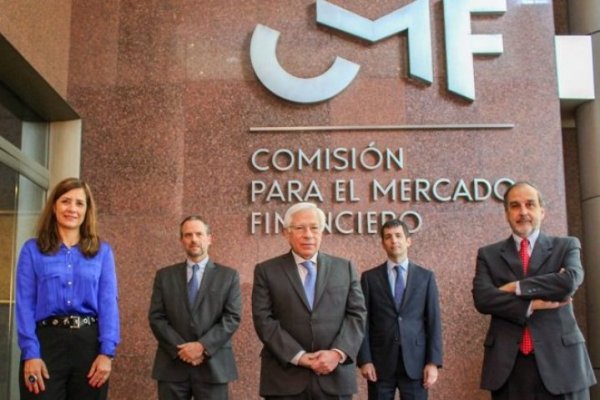 El Consejo de la CMF integrado por Bernardita Piedrabuena, Kevin Cowen, Joaquín Cortez, Mauricio Larraín y Augusto Iglesias.
