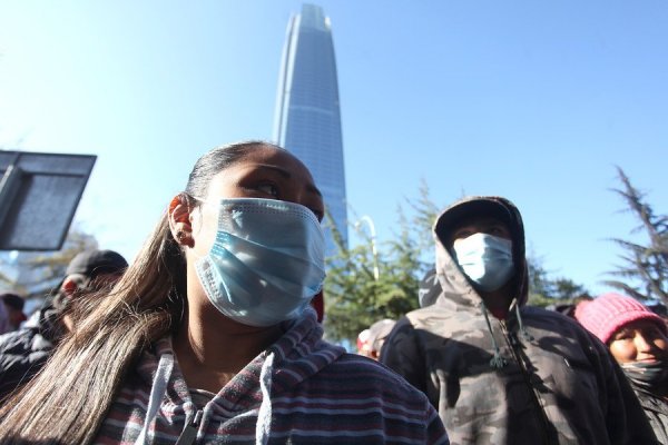 Informe derriba mitos sobre los inmigrantes y revela que su nivel de informalidad es menor que la del trabajador chileno