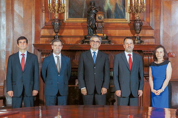 Banco Central repite la receta: mantiene la tasa y ve una "estabilización" en el mercado laboral y el comercio