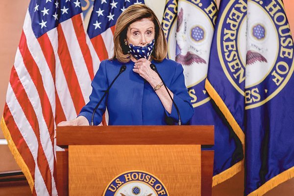 Pelosi reconoció que la Casa Blanca ha “recorrido un largo camino” en lo relativo a las pruebas de Covid-19. Foto: Reuters