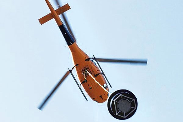 El dispositivo de extinción de incendios Leo System para helicópteros se usó por primera vez en Chile en 2018. Foto: VallFirest