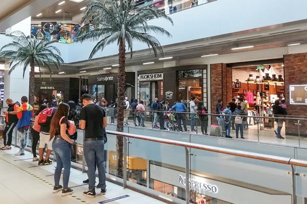 Economía cae menos de lo previsto en septiembre y afianza rumbo al rebote en el último trimestre