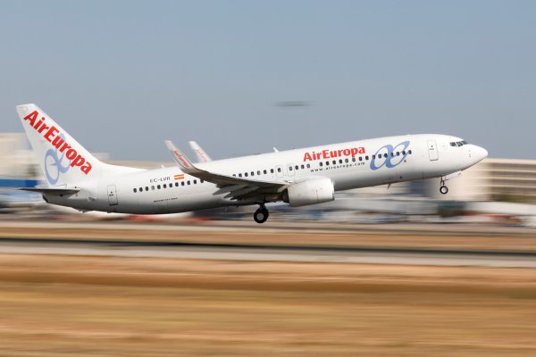 España aprueba rescate para Air Europa y podrá decidir sobre compra por parte de Iberia