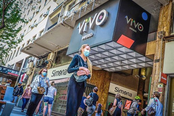 ¿Cuánto recaudará y qué hará Saieh con la venta de su participación en VivoCorp?