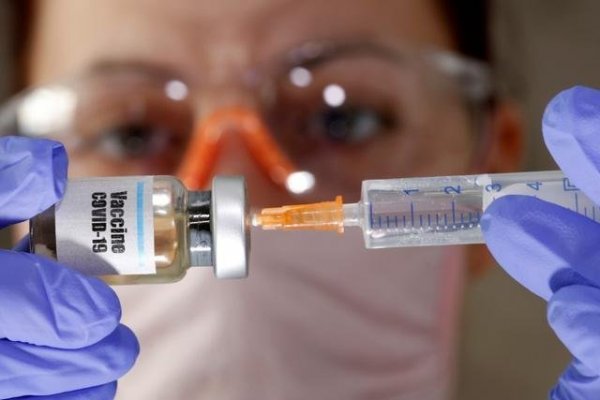<p>Ahora en DF: Pfizer asegura que su vacuna contra el COVID-19 es eficaz "en más del 90%"</p>