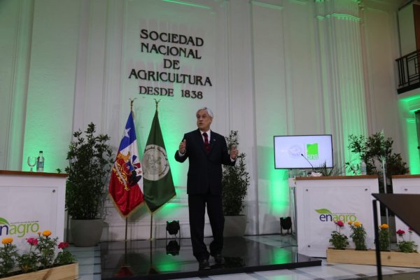 Piñera destaca en Enagro rol de la agricultura en la recuperación y afirma que el agua para consumo humano debe ser prioridad