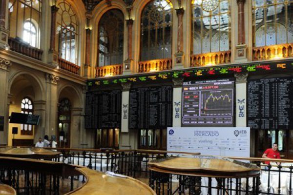 Bolsas europeas suben por tercer día consecutivo, tras anuncio de avance de la vacuna de Pfizer