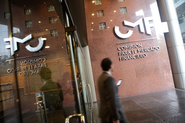Humo blanco: CMF presenta anteproyecto de Ley FinTech al Ministerio de Hacienda que considera cinco pilares