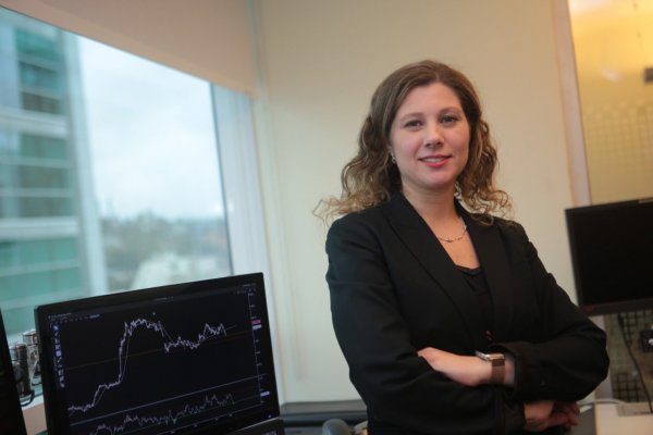 Pamela Auszenker, de BCI, prevé que la bolsa chilena subirá 16% el próximo año