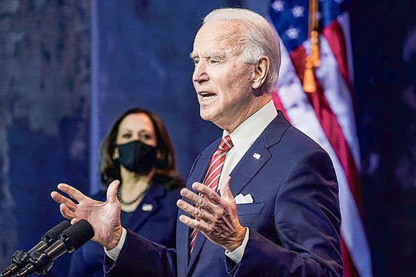 Biden planea recuperación con líderes empresariales y sindicales