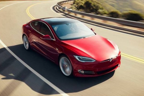 Panasonic busca ampliar su presencia en el mercado de las baterías en Europa tras éxito con Tesla en EEUU