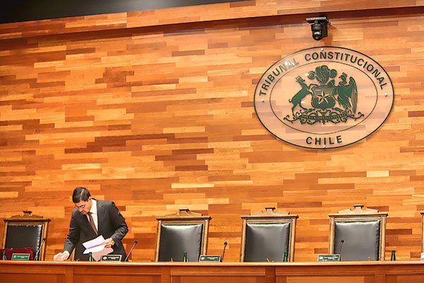 La histórica disputa que podría resolver el TC con la impugnación al segundo retiro de los fondos de las AFP