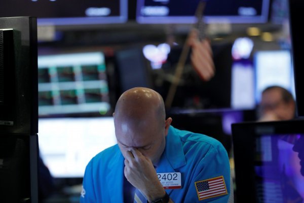 Wall Street se salva de los números rojos a pesar del incremento de casos de coronavirus en EEUU