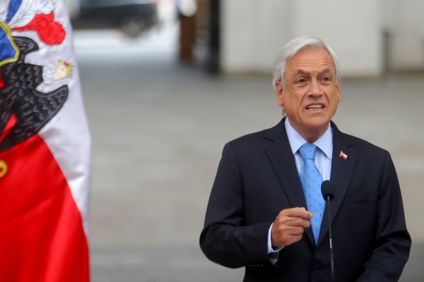 Piñera acepta renuncia de Mario Rozas y el general Ricardo Yáñez asume el mando de Carabineros