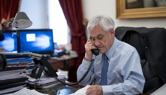 Piñera conversa con el nuevo Presidente peruano sobre migración y pandemia