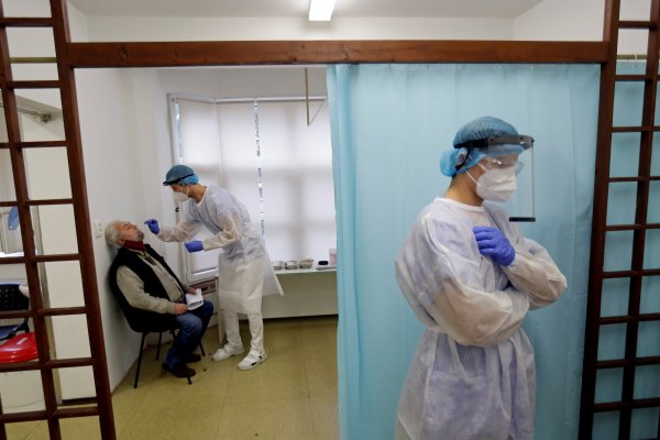 Bloomberg crea ránking de países con los mejores y peores desempeños en la pandemia ¿En qué lugar quedó Chile?