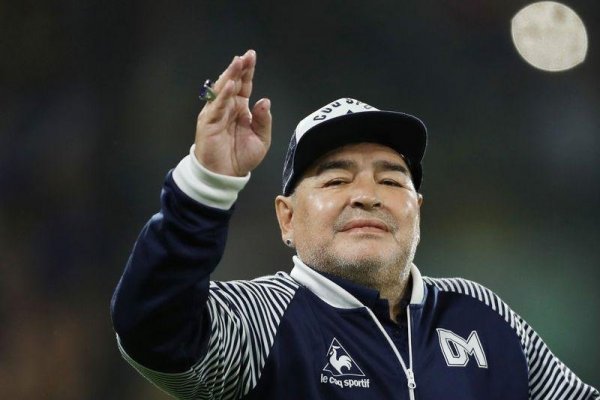 Decretan tres días de duelo nacional en Argentina por la muerte de Diego Armando Maradona