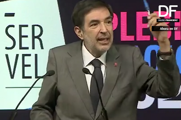 Patricio Santamaría, una gestión de dulce y agraz a cargo del Servicio Electoral