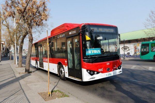 <p>MTT finaliza primera etapa para renovar el transporte público e introduce tecnología diésel y eléctrica</p>