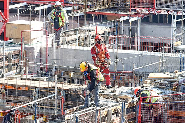 Más de 380 mil empleos se vieron afectados en la construcción en los meses más duros de la pandemia.